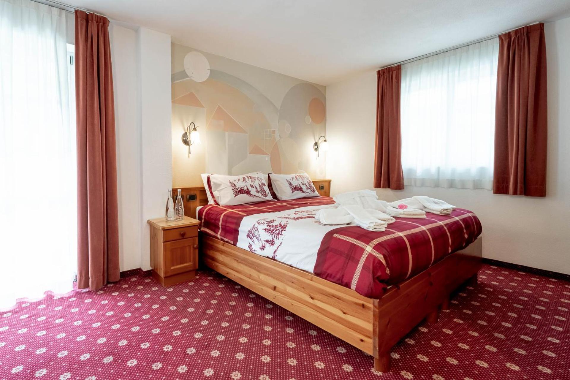 Hotel Dolomiti Schloss 까나제이 외부 사진