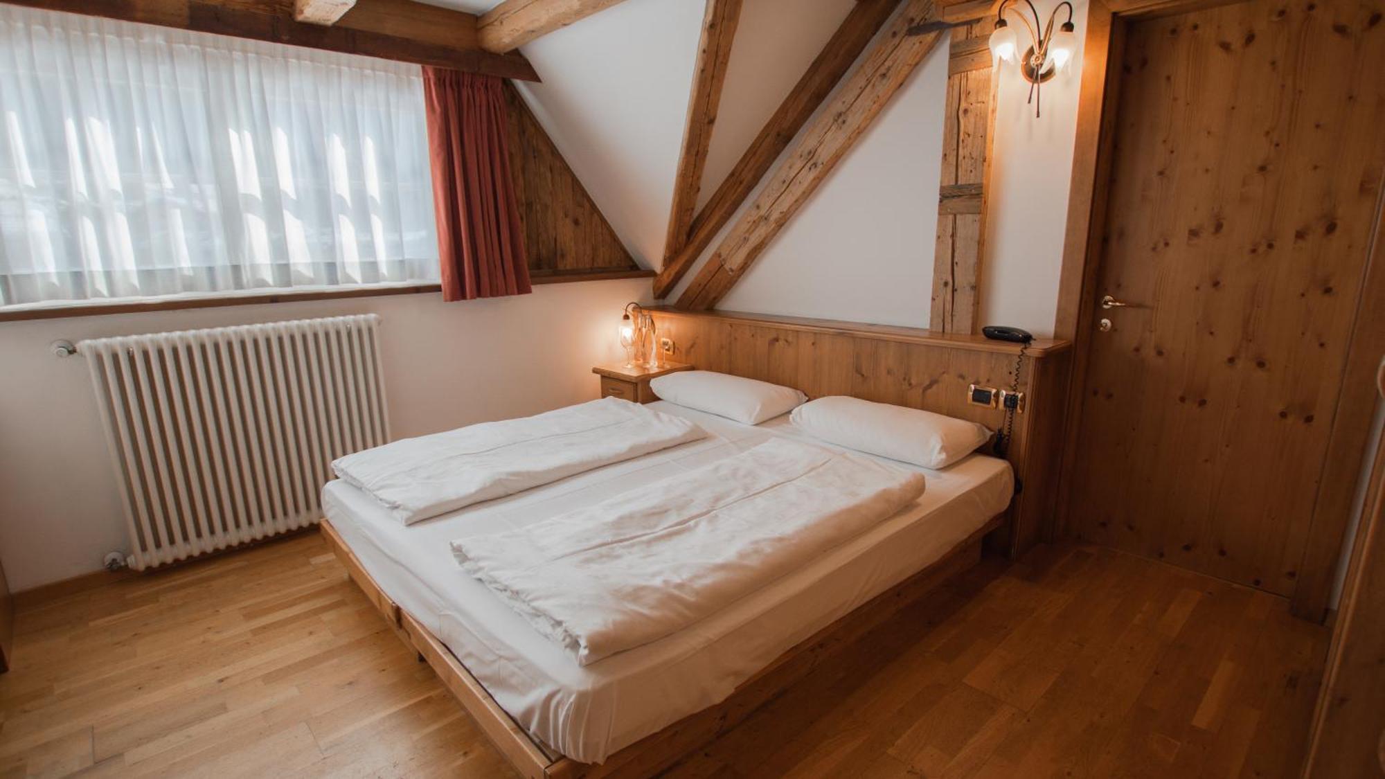 Hotel Dolomiti Schloss 까나제이 외부 사진